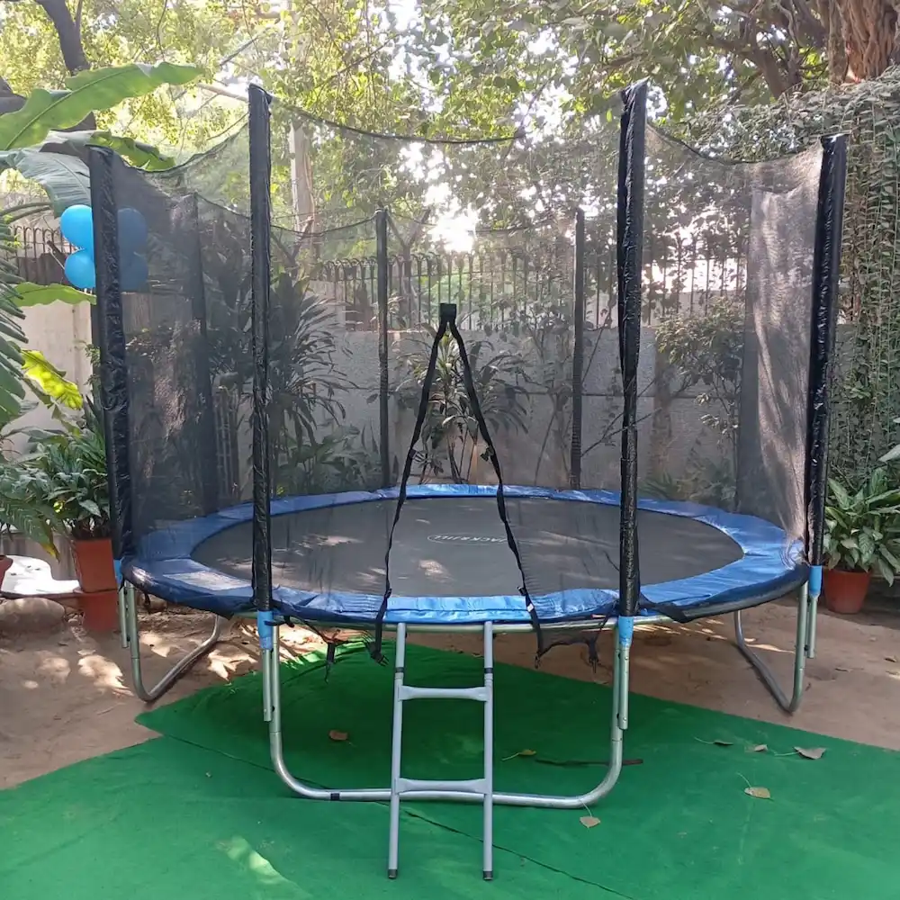 Trampoline